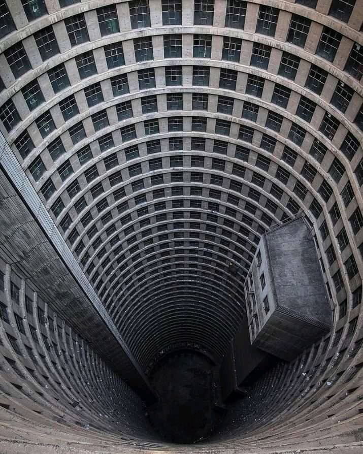 Inside Johannesburg S Infamous Ponte City Tower Nickey S Circle