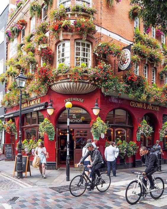 Beautiful Flower-Covered Façades - NICKEY'S CIRCLE