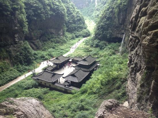 Xiaoxhai Tiankeng: The World's Biggest Sinkhole - Nickey's Circle